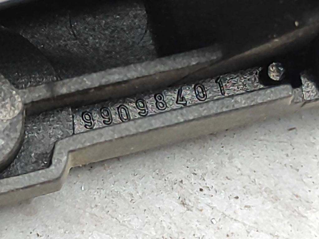 Alfa Romeo 147 1.9JTD 88kW 8V FL 2007 rear interior release handle 99098401 