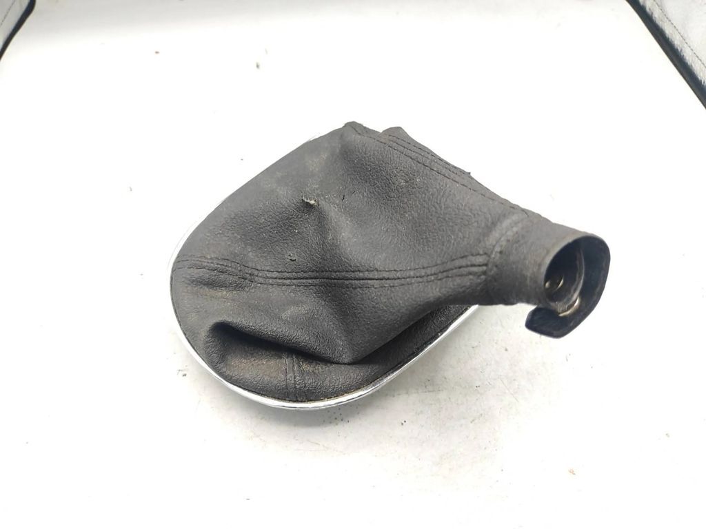 Alfa Romeo 147 Facelift 1.9JTD 2006 Gear shifter surround trim plastic 