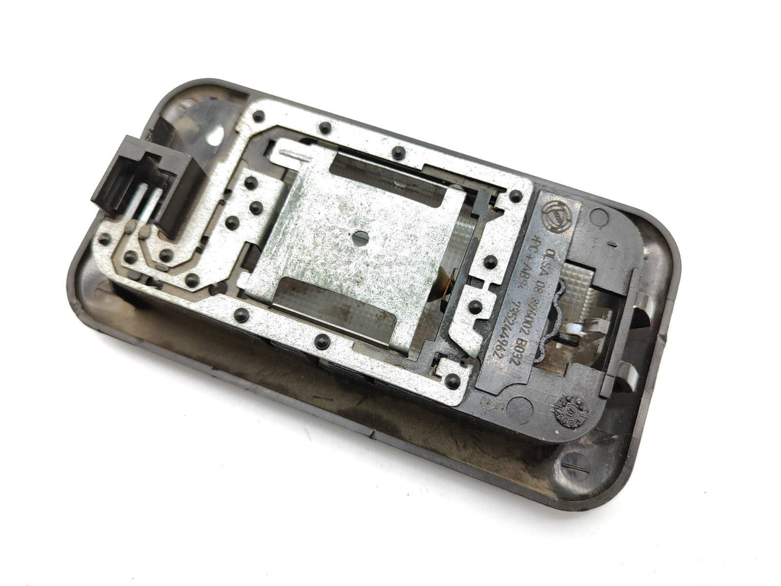 Alfa Romeo 147 1.9JTD 16V 2003 Rear Boot Tailgate Light 735244962