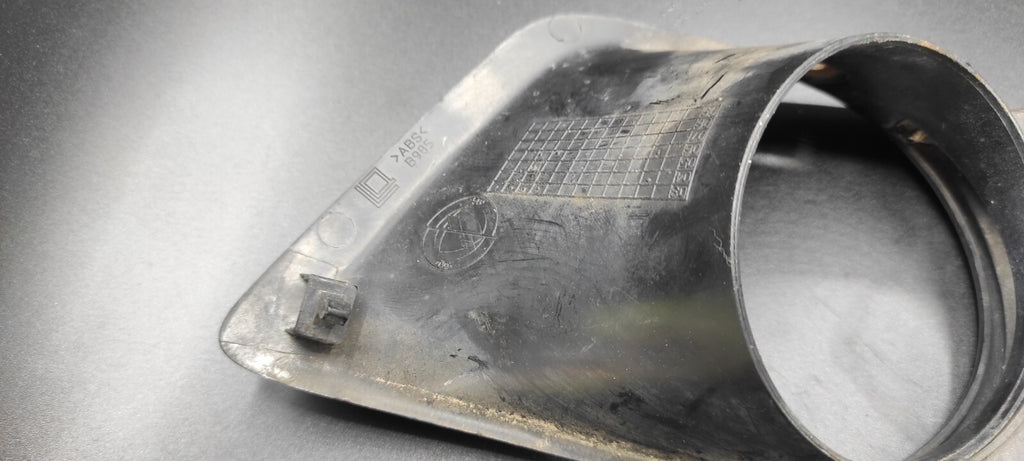 Alfa Romeo 156 1.9JTD 110kW 16V 2004 Front Bumper Right Grille 156050862