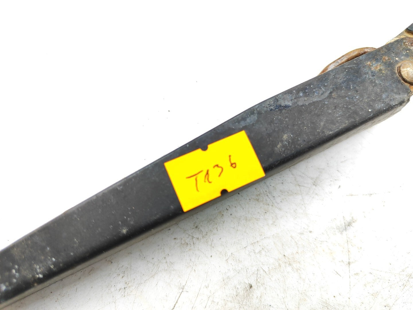 Alfa Romeo 156 2.4JTD SW 2001 LHD Front Left Side Windshield Wiper Blade Arm