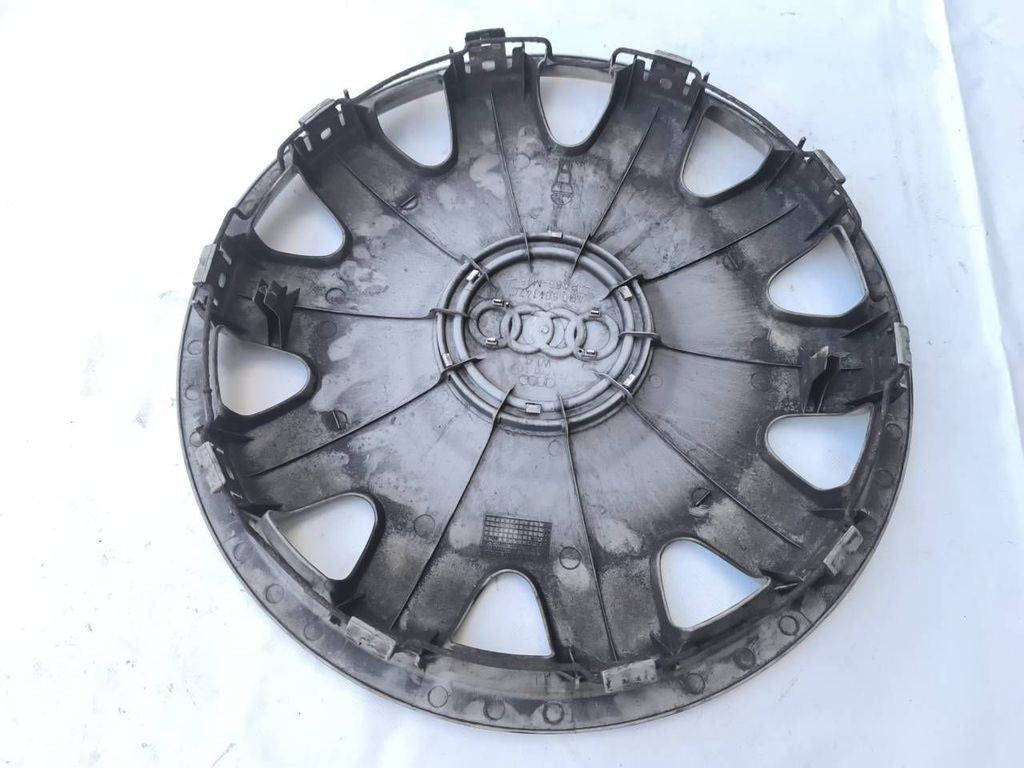 Audi A6 S6 C5 4B 2004 R16 wheel hub cap trim 4B0601147C 