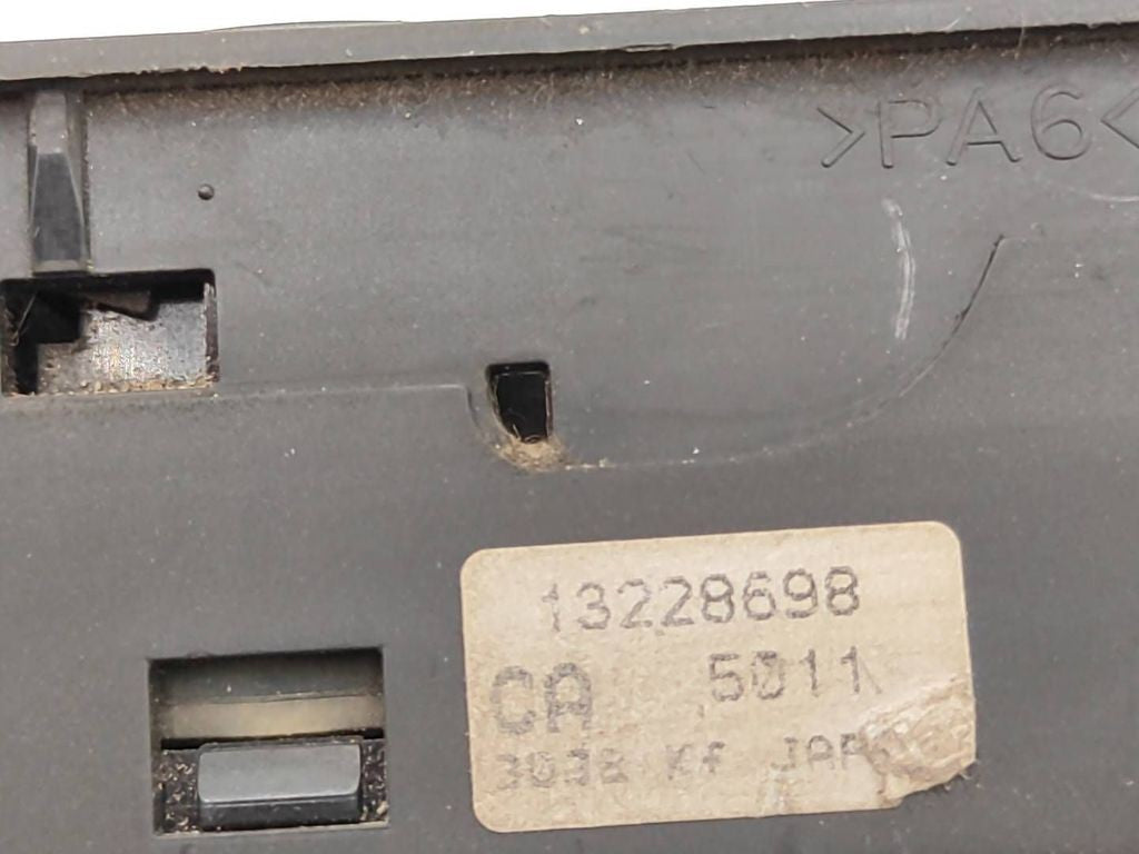 Opel Zafira B 2006 Electric window control switch 13228698 