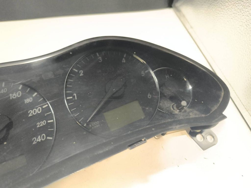 8380005C00 Toyota Avensis T250 2006 speedometer instrument cluster MB2574305297