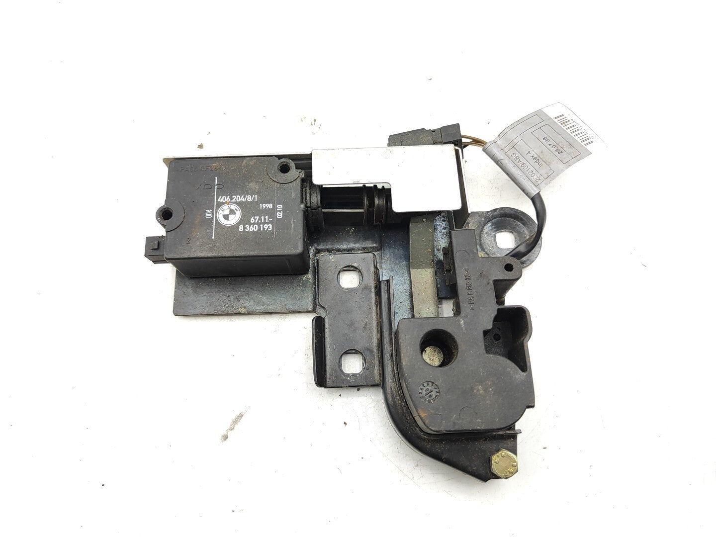 BMW 5 SERIES E39 530D 142kW Estate 2001 Rear tailgate boot lock 8360193