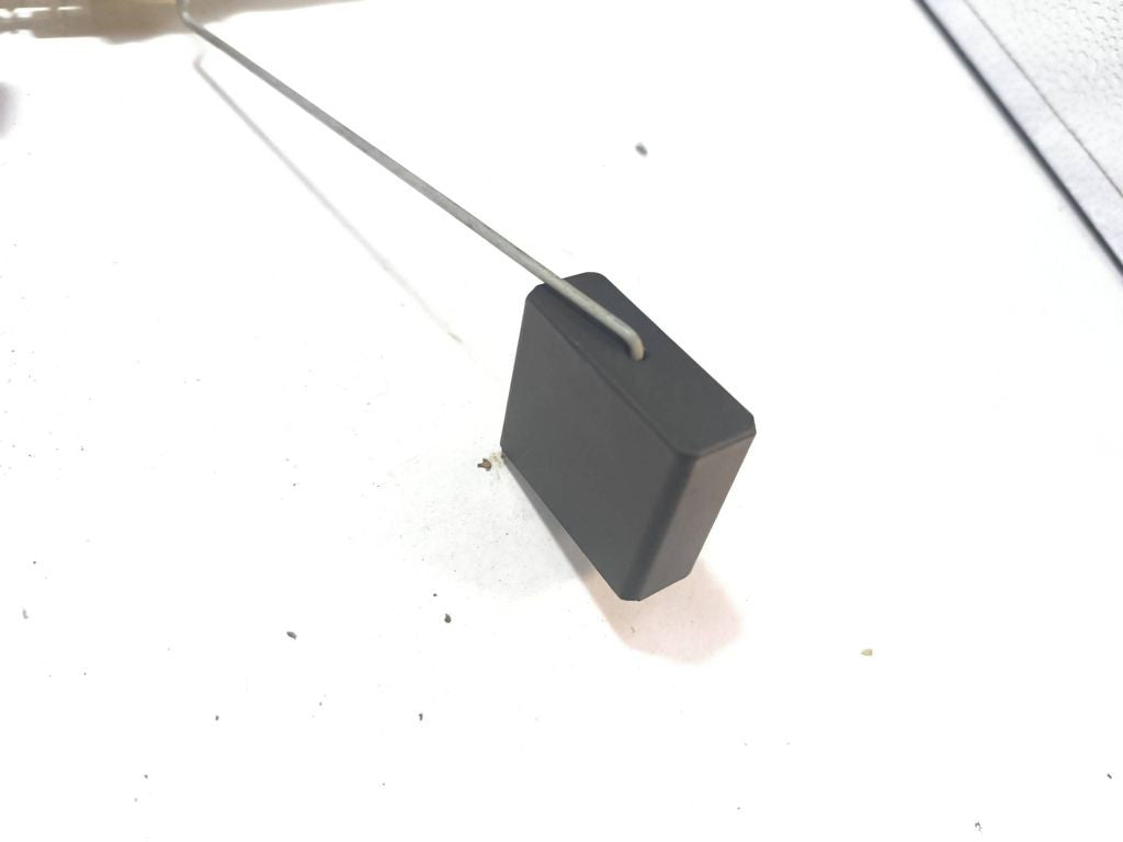 BMW 7 E65 E66 2002 Fuel level sensor 6756258 