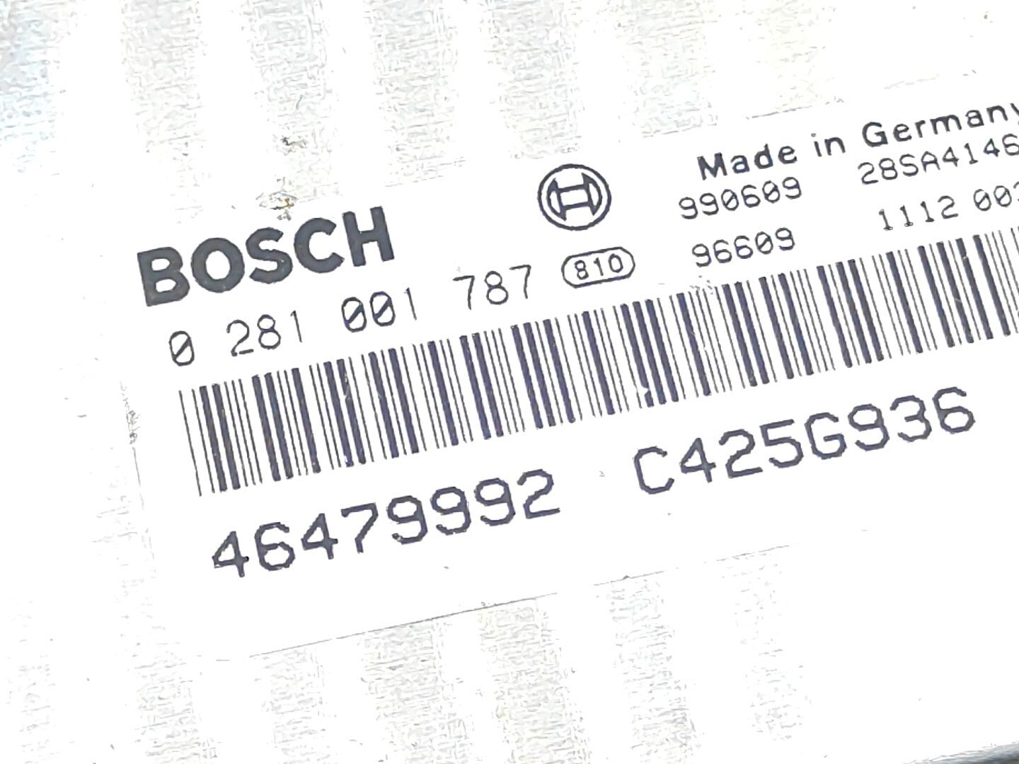 Alfa Romeo 166 2.4JTD 2000 Engine Control Module ECU 46479992 0281001787