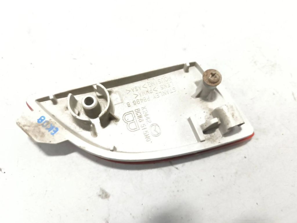 Mazda 3 III BM BN 2.0i 121kW 2014 rear light reflector P8496B 