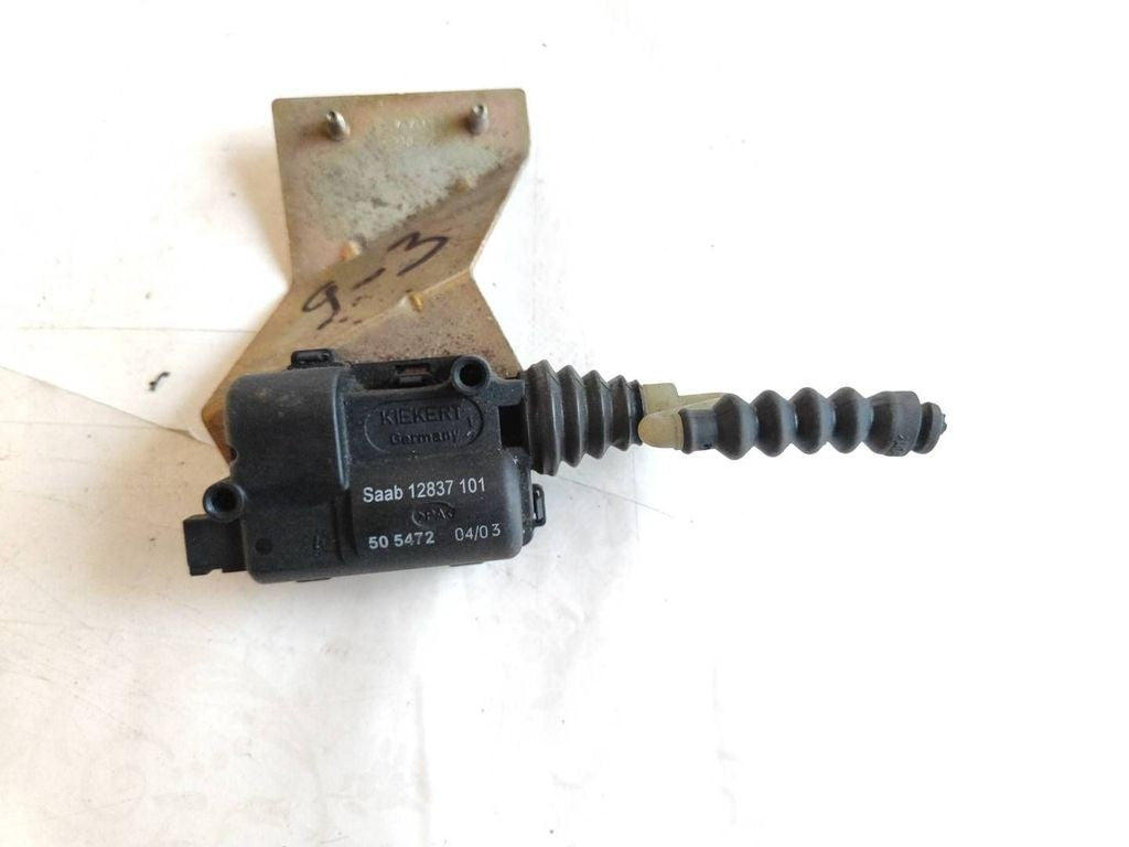 Saab 9-3 Ver2 2003 Flap locking motor 12837101 