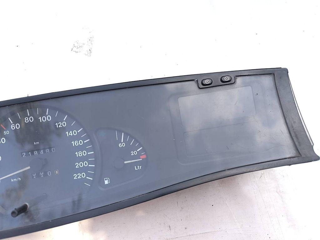 90565738 Opel Omega B1 1999 Diesel speedometer instrument cluster 