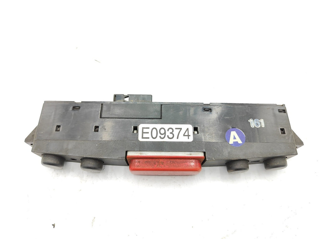 Alfa Romeo 147 1.9JTD 110kW 2004 Trunk Release Fog Light Switch 735266925