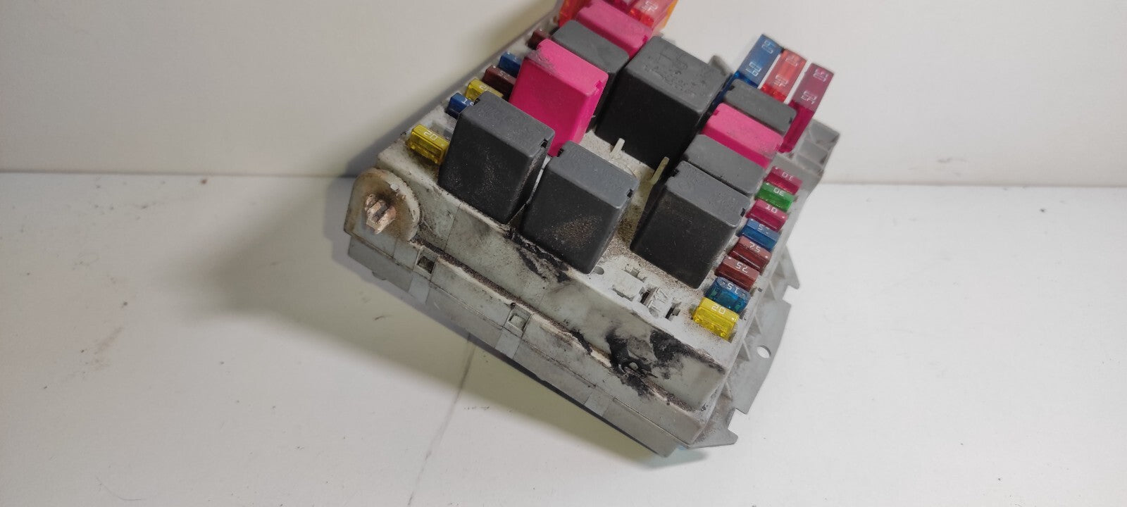 Alfa Romeo 147 1.9JTD 85kW 2003 Diesel Fuse Box Module Unit 51742420