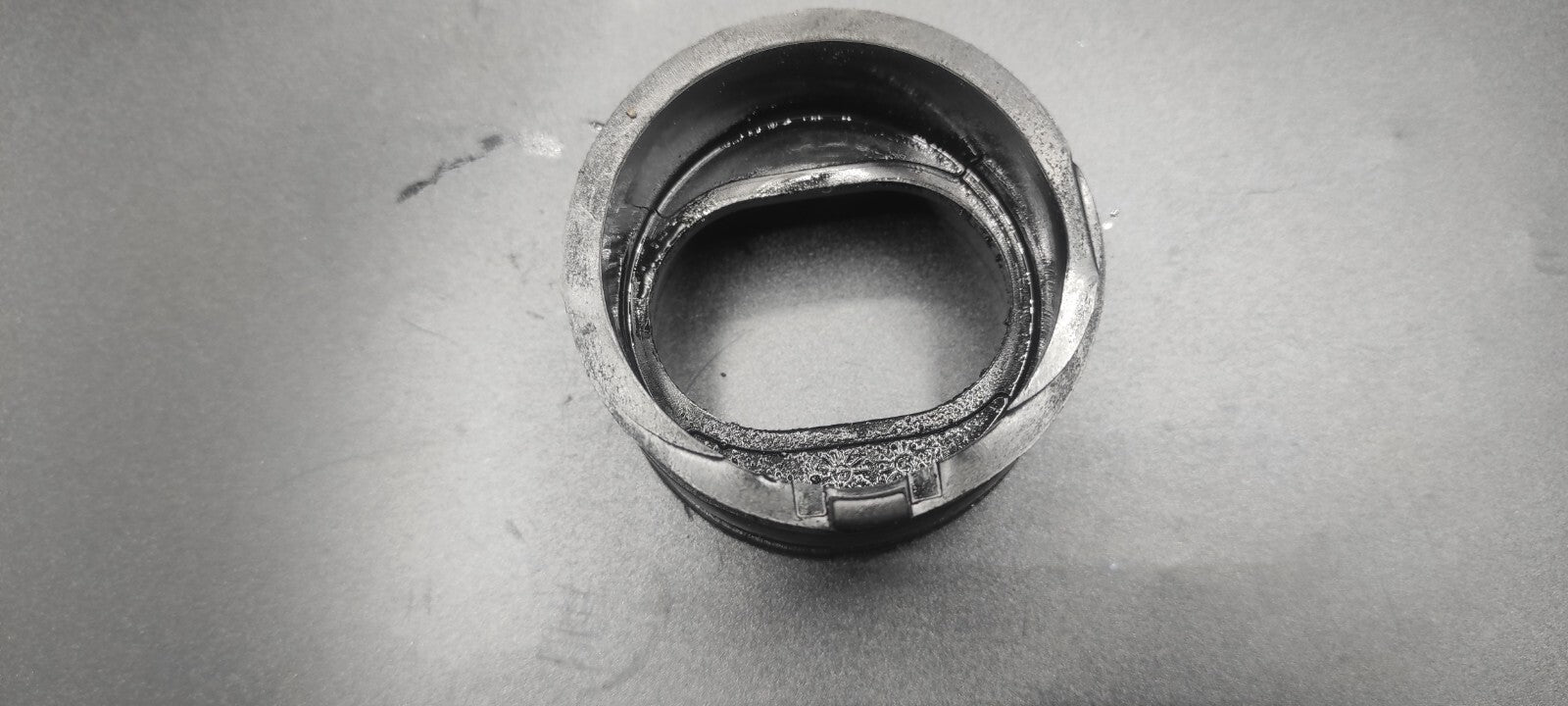 Alfa Romeo GT 2.0 JTS 122kW 2004 Petrol Engine Intake Manifold Rubber Pipe