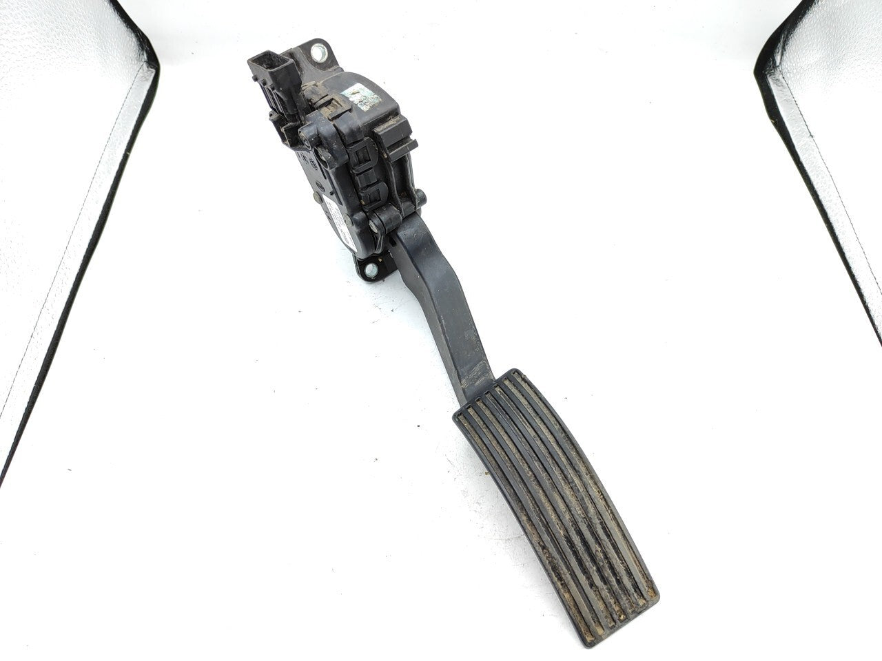 Alfa Romeo 159 1.9JTD 88kW 2007 LHD Throttle Gas Pedal 60695128