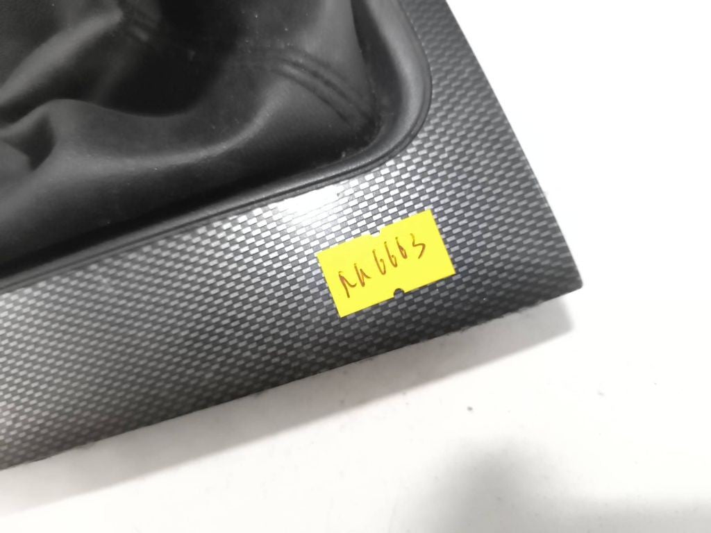 Honda Accord 7 2.4 140kW 2004 Gear shifter surround trim plastic gaiter