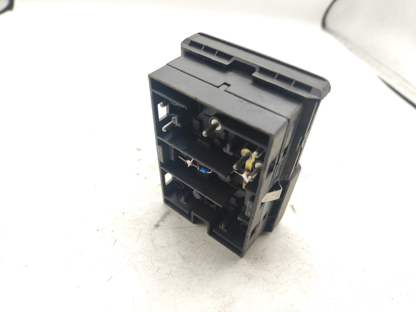 BMW 5 Series E34 Front Door Electric Window Switch Button 1374491