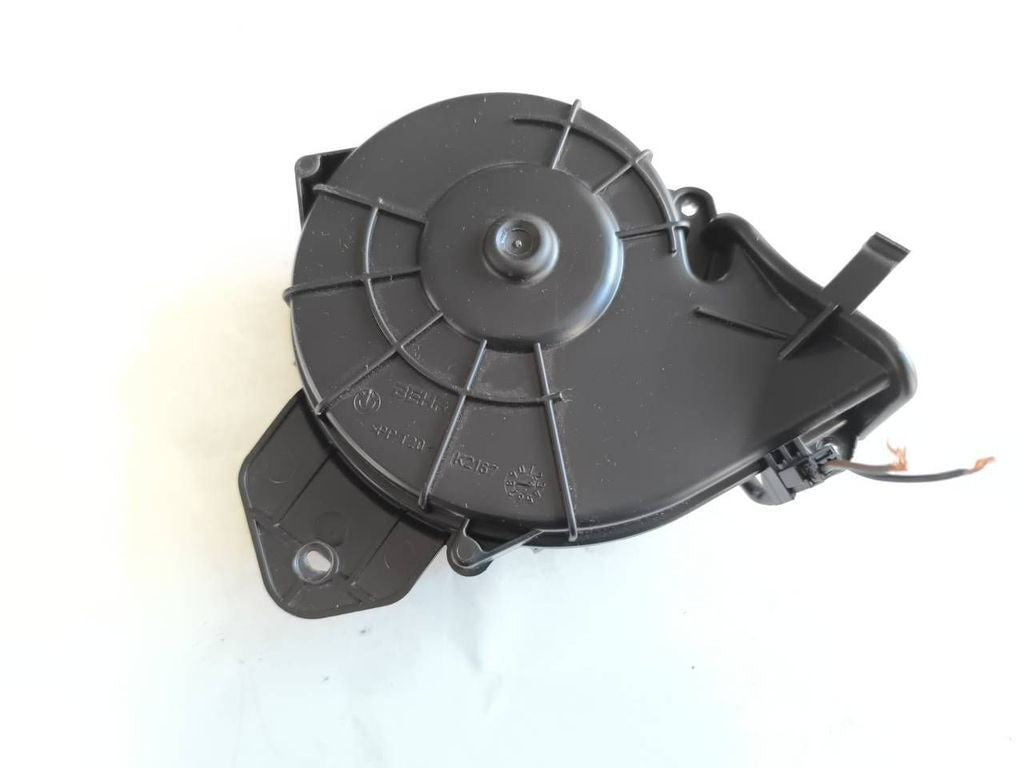 BMW X5 E70 2007 Seat Heater blower fan motor K2167 