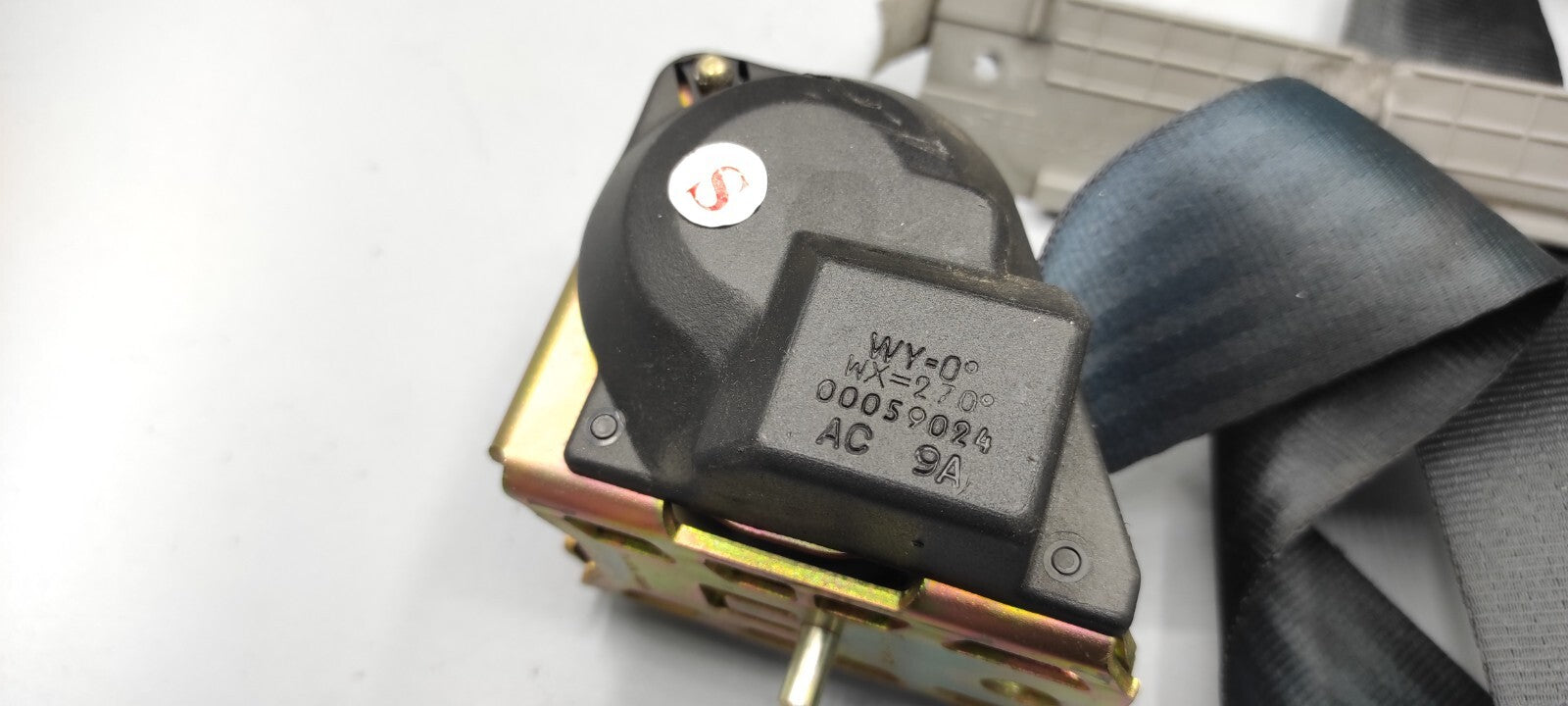 Alfa Romeo 166 2.4JTD 110kW 2003 Rear Left Seat Safety Seatbelt 044047