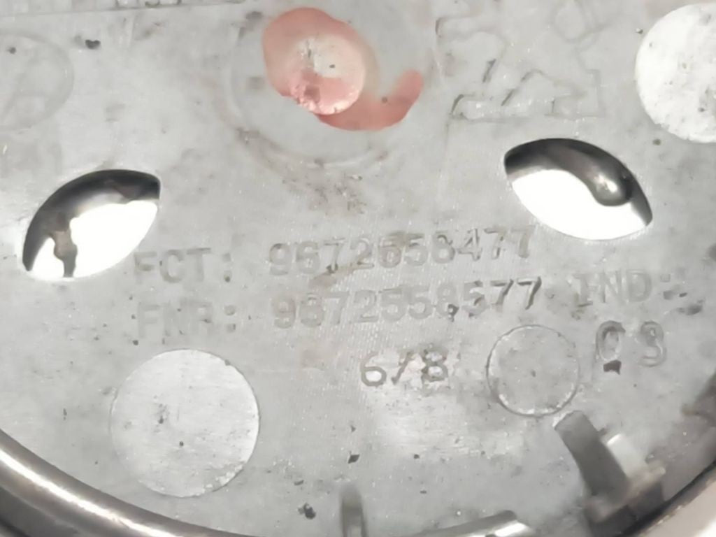 Peugeot 508 2011 Center wheel cap 9672558477 