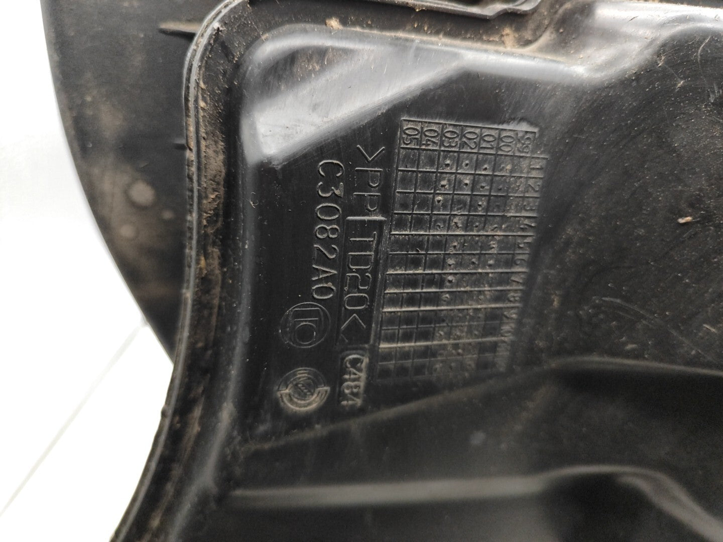 Alfa Romeo 147 2.0 Twin Spark 2003 Petrol Engine Air Filter Box 46771036