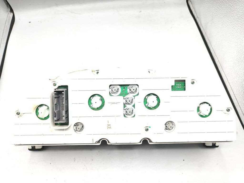 Ford Mondeo Mk III 2002 LHD Diesel speedometer instrument cluster 1S7F10849KE 