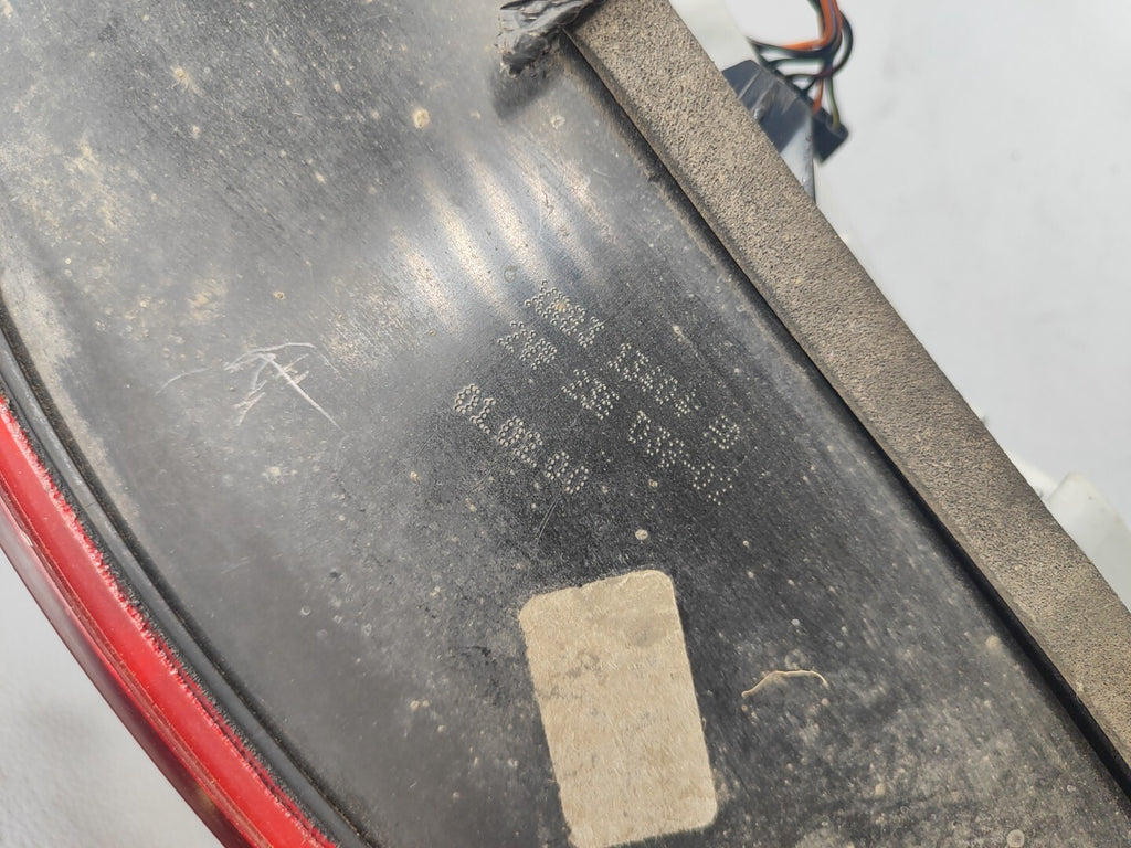 Jaguar S Type 3.0i 2000 LHD Rear Right Side Taillight XR8313404AD