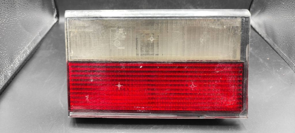 Citroen Xantia 1995 tailgate rear tail light lamp E291030 