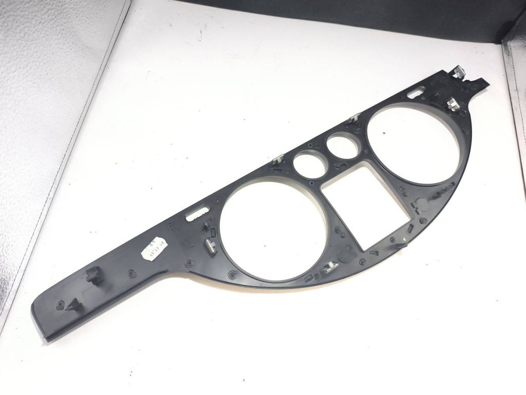 Volkswagen PASSAT B6 2008 Speedometer dashboard trim 3C1858335BC 