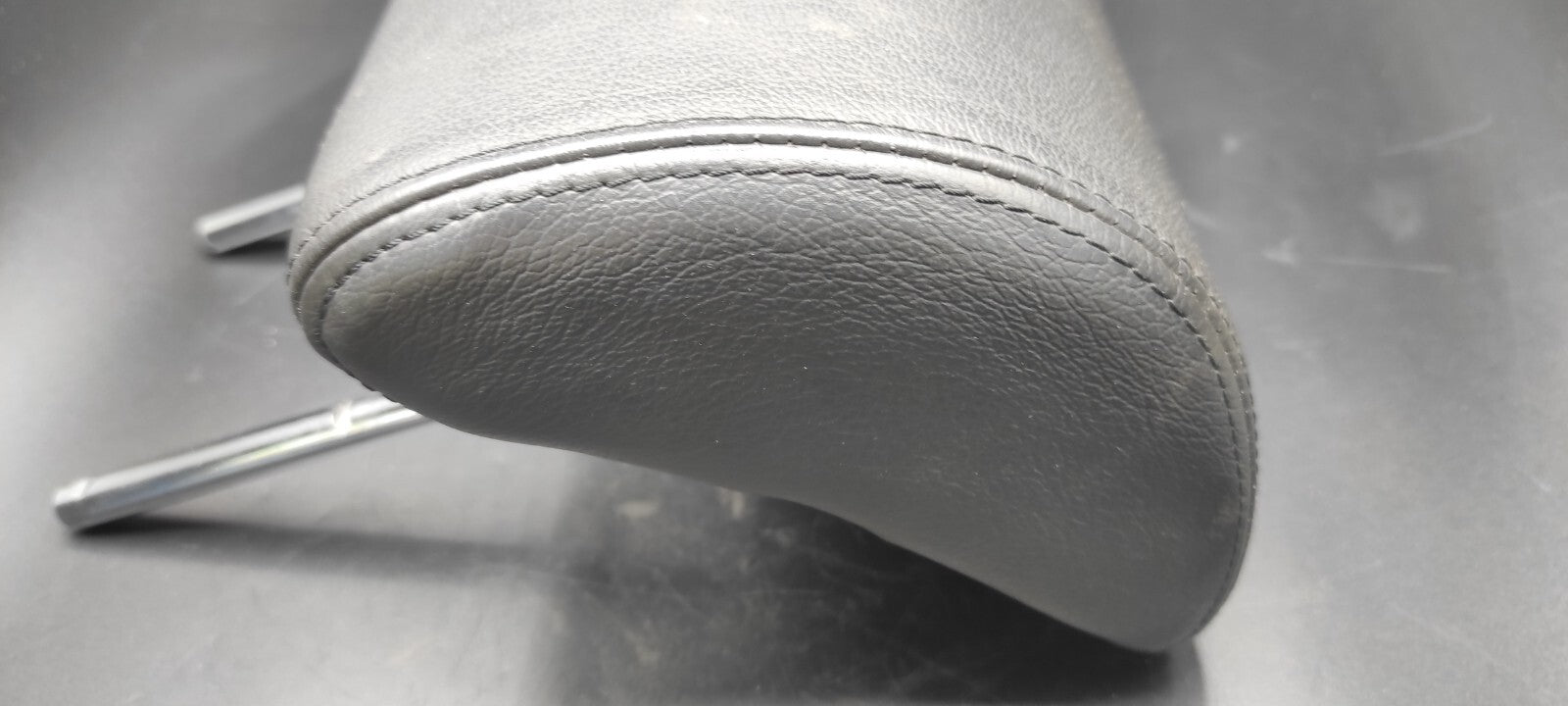 Alfa Romeo GT 1.9JTD 110kW 2007 Rear Interior Seat Headrest Black Leather