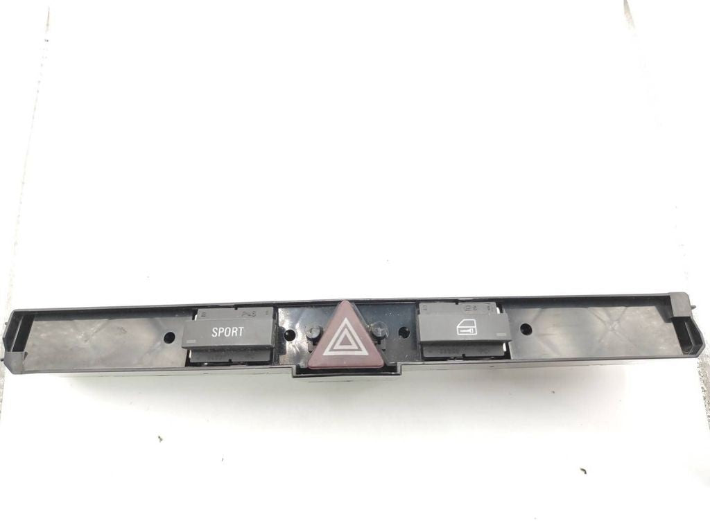 Opel Astra H 2005 Hazard light switch 13100107 