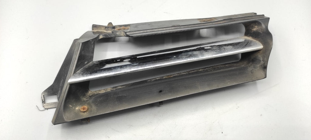 Alfa Romeo 156 SW 2.4JTD 110kW 2003 Front Left Upper Bumper Grill 156017392