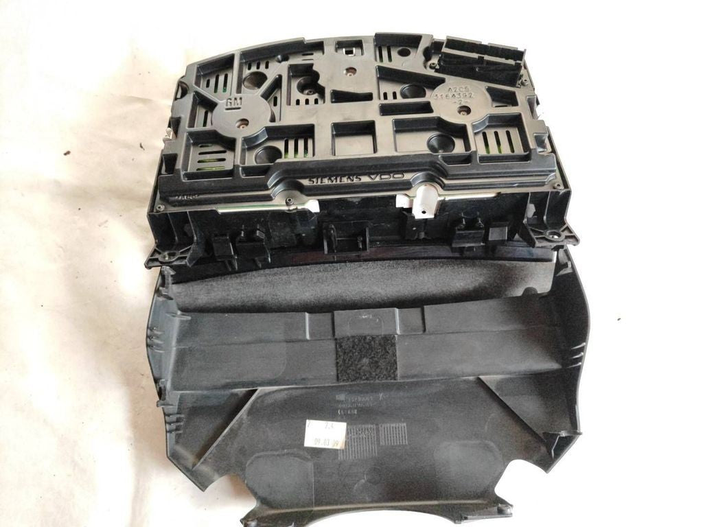 Opel Astra H 2005 Diesel speedometer instrument cluster 13267520 