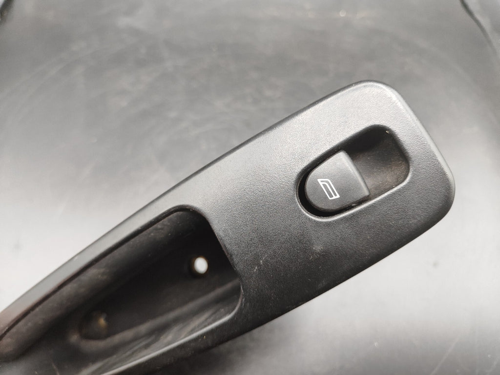 Alfa Romeo 166 2.4JTD 110kW 10V 2002 Electric Window Switch Button 156018359