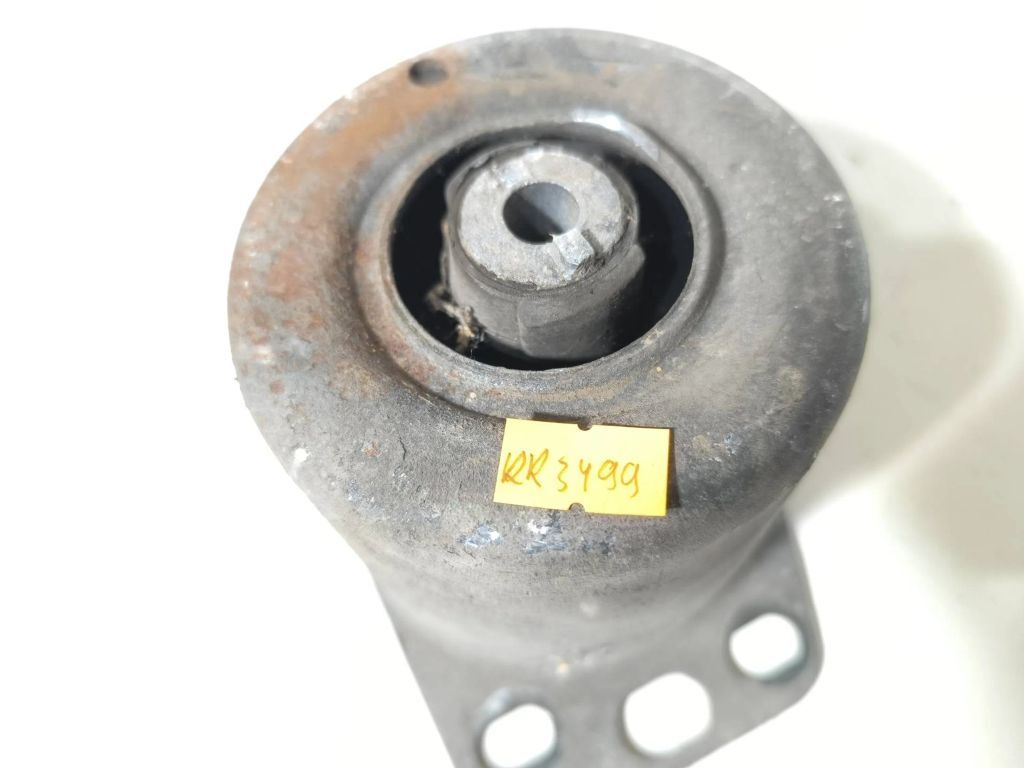 Alfa Romeo 155 1.8TS 103kW Petrol 1994 Engine mount bracket 