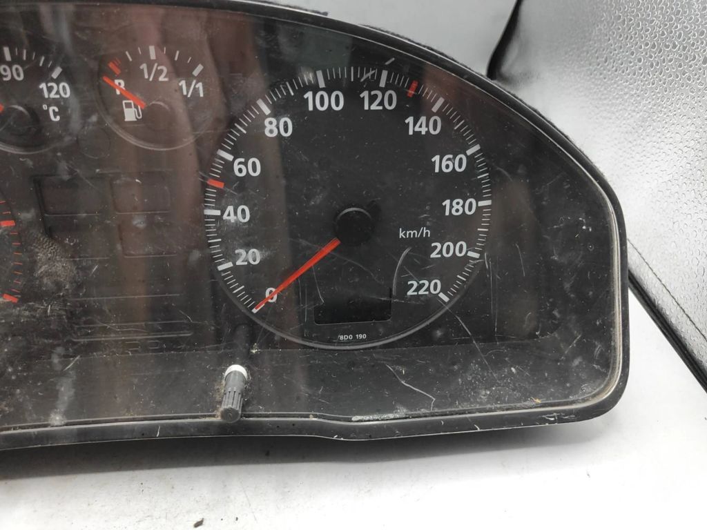 Audi A4 S4 B5 8D 1997 Diesel speedometer instrument cluster 8D0919034 