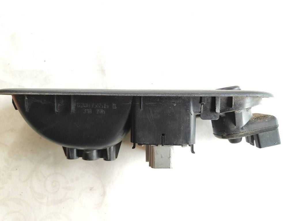 Renault Twingo II 2007 Electric window control switch 8200356515B 