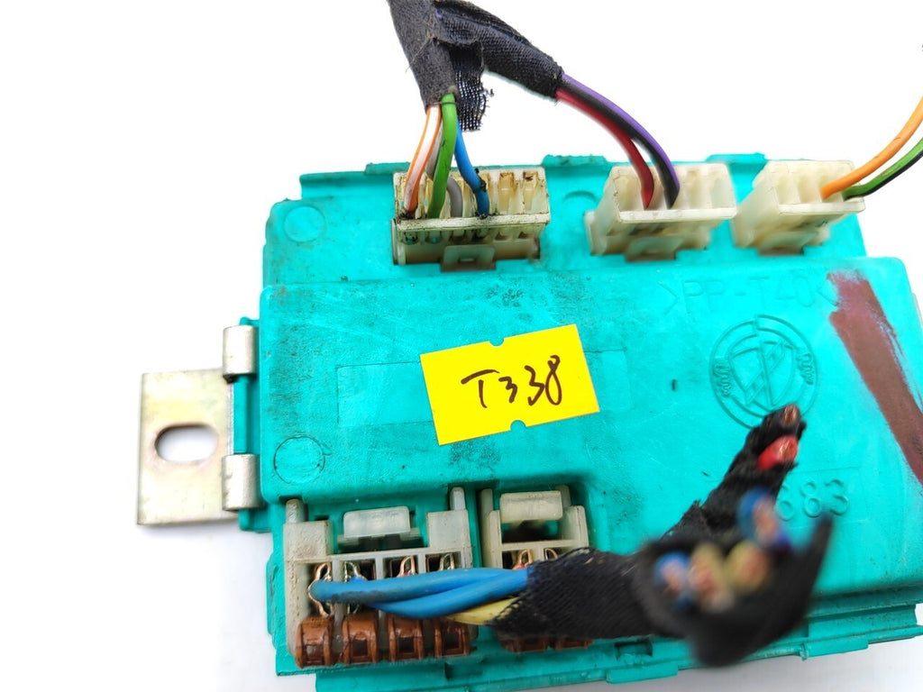 Alfa Romeo 166 2.4JTD 110kW 2001 Door Control Module ECU B883