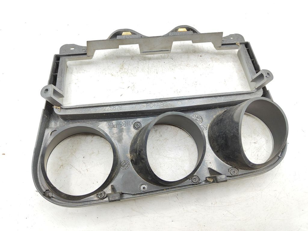 Alfa Romeo 156 Facelift 2004 Front Radio head unit trim 225679 