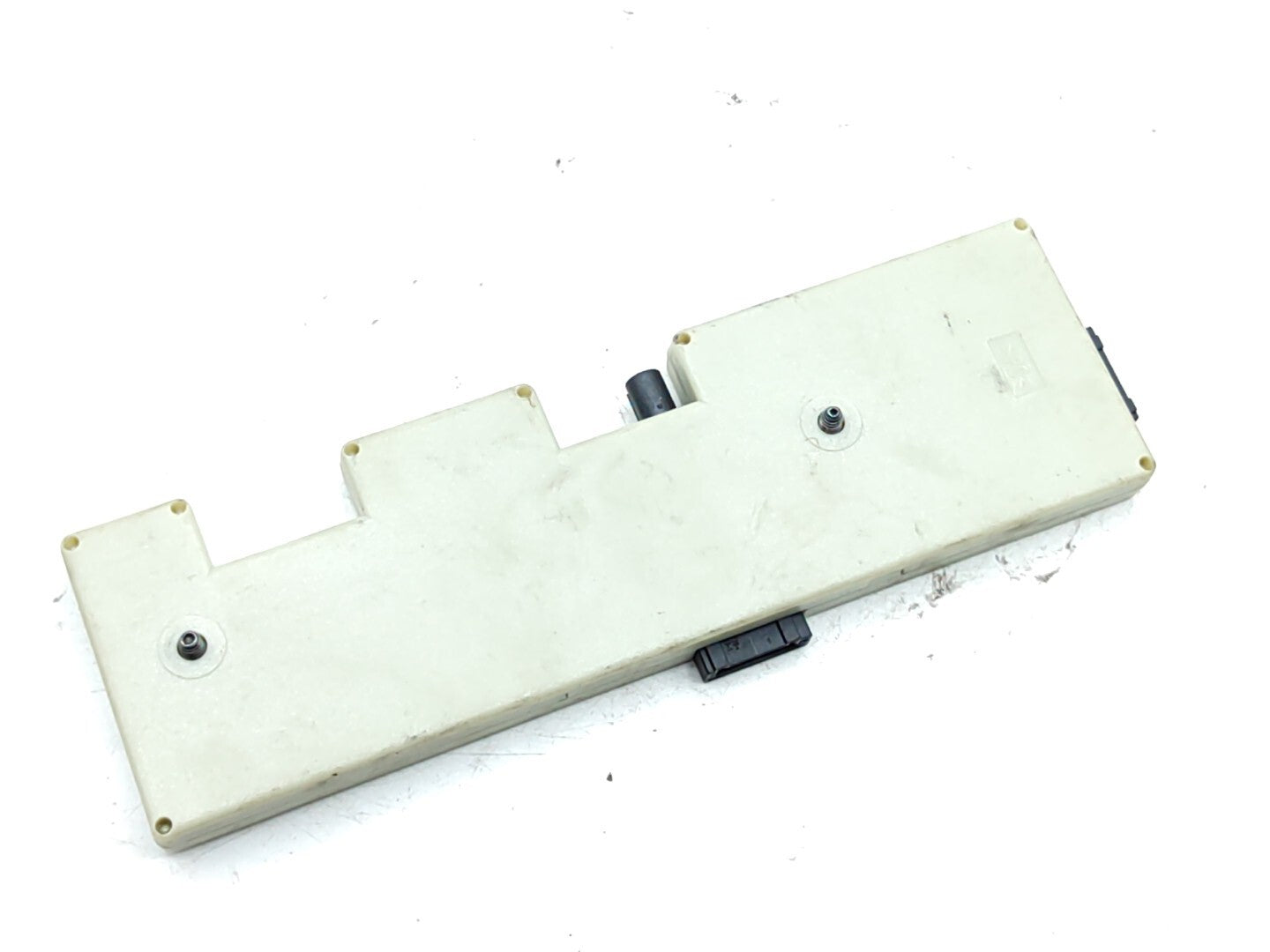 BMW 3 Series 330D 170kW E90 E91 Roof Antenna Amplifier AV692893406