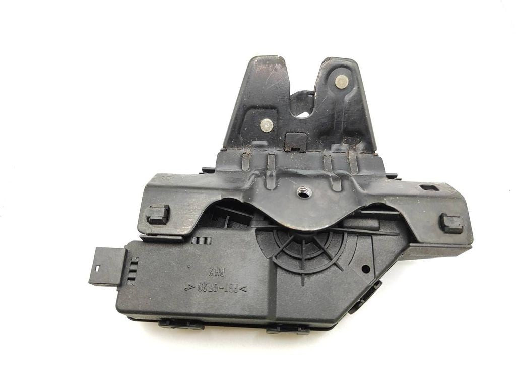 BMW 3 E46 2003 Tailgate trunk boot lock catch latch 8196401 