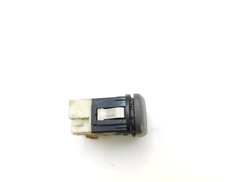 Volvo S70  V70  V70 XC 1997 Seat heating switch button 9162939 