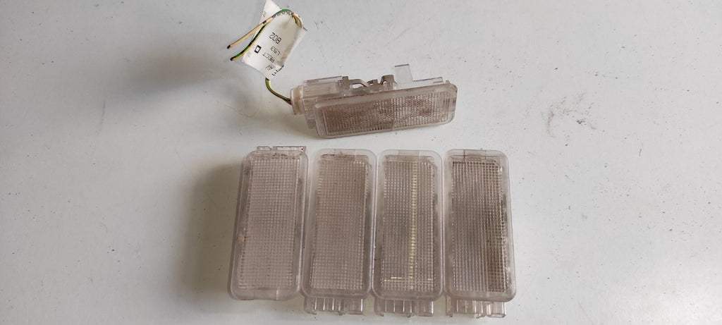 Peugeot 607 3.0i V6 Petrol 2001 Interior Roof Reading Light Lamp Set