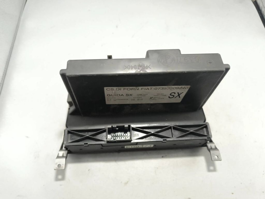 Alfa Romeo 147 2001 Interior AC Climate control unit module 07353309240 