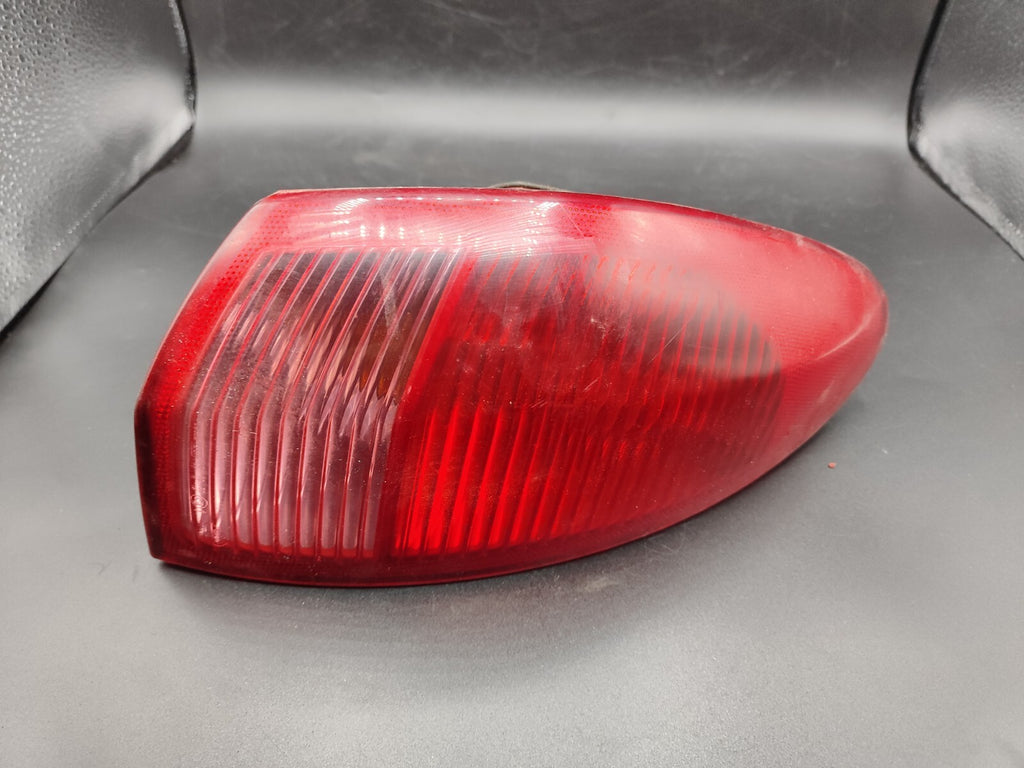 Alfa Romeo 147 1.9JTD 140HP 16V 2001 LHD Rear Right Taillight Lamp 46556347