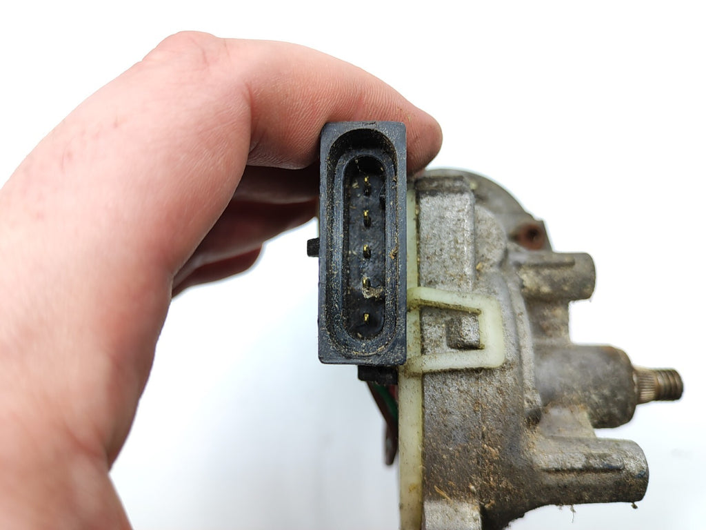 Alfa Romeo 156 2.4JTD 129kW 2003 LHD Front Windshield Wiper Motor 05067A