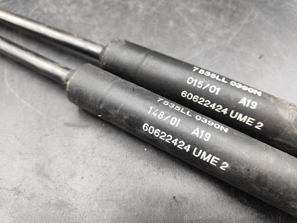 Alfa Romeo 166 Diesel 2002 Rear Tailgate Trunk Strut Shock Set 60622424