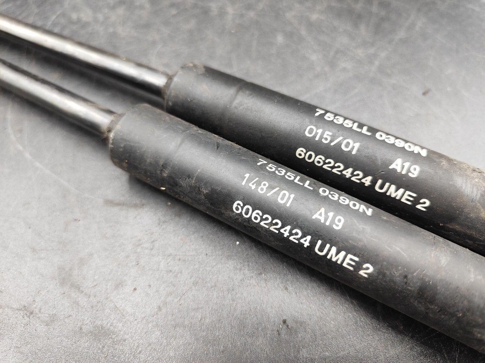 Alfa Romeo 166 Diesel 2002 Rear Tailgate Trunk Strut Shock Set 60622424