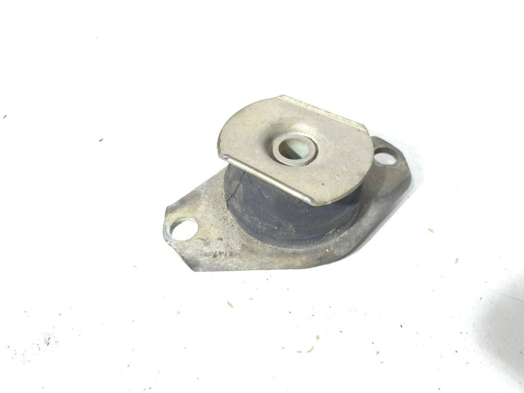 Alfa Romeo 155 1.8 Twin Spark 140HP 1994 Petrol Engine mount bracket 