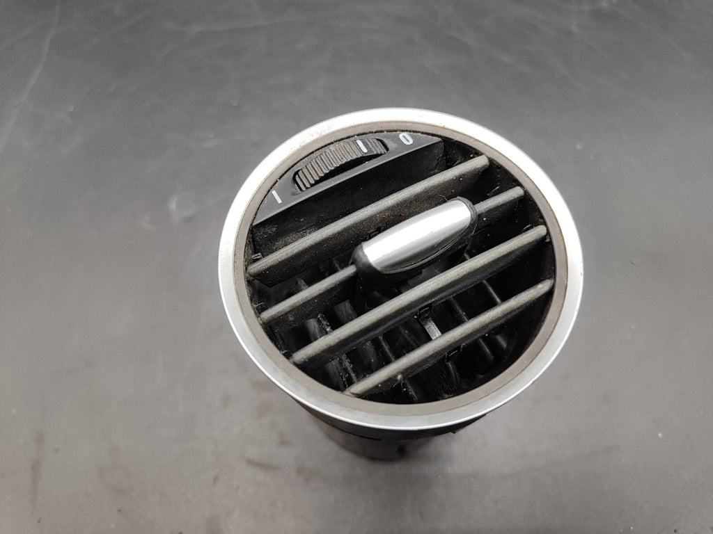 Alfa Romeo 159 1.9JTDm 88kW 2008 LHD Front Side Dash Panel Air Vent LS376630