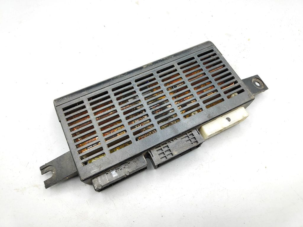 BMW 7 Series E38 1998 HeadLight control module unit LCM 8386289 